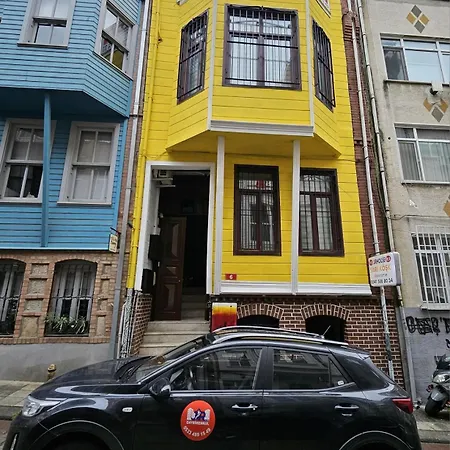 Love hotel Jirhouse Sarikoesk *